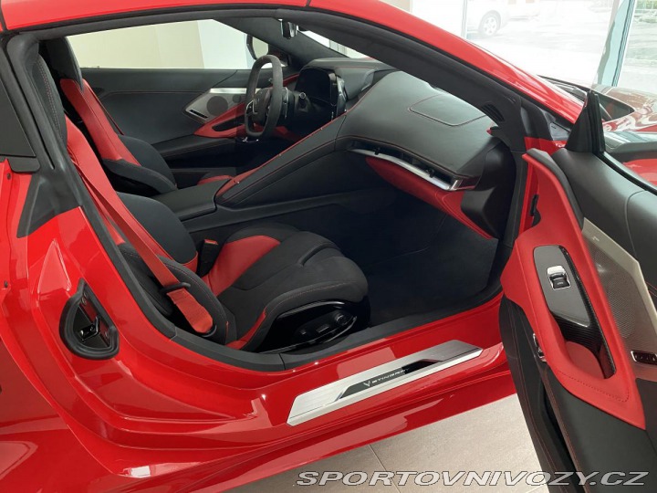 Chevrolet Corvette C8 coupé EU verze REZERVA 2022