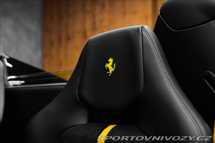 Ferrari 488 3,9 SPIDER, ALCANTARA, KA 2016