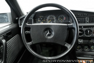 Mercedes-Benz E 190 2.3 16V 1985