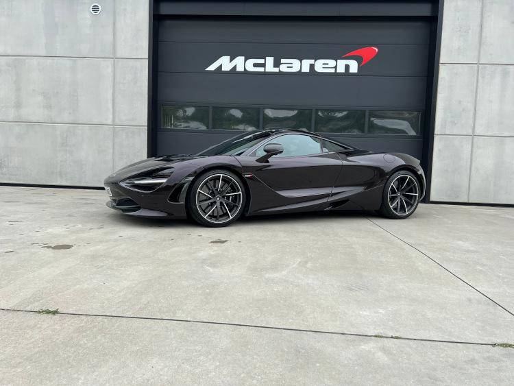 McLaren 720S 