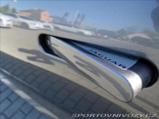Jaguar F-Type 5,0 S/C SVR, 575HP,AWD,ČR 2017