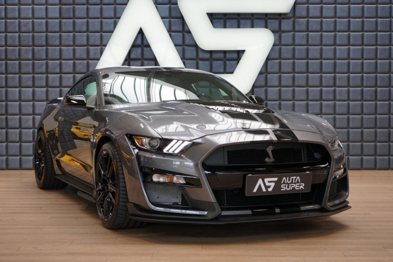 Ford Mustang Shelby GT500 Recaro B&