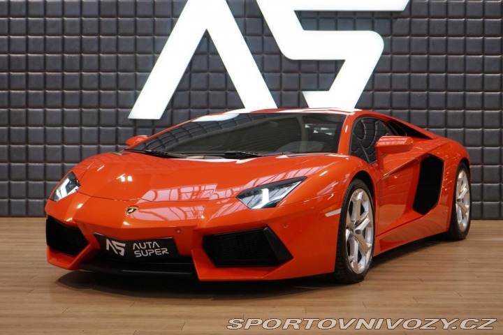 Lamborghini Aventador LP700-4 V12 515kW LIFT 1. 2015