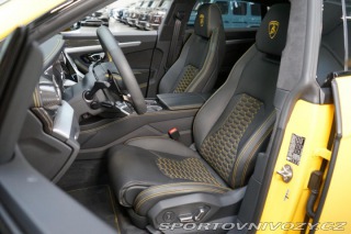 Lamborghini Urus Akrapovič ADAS B&O Zá 2020