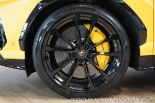 Lamborghini Urus Akrapovič ADAS B&O Zá 2020