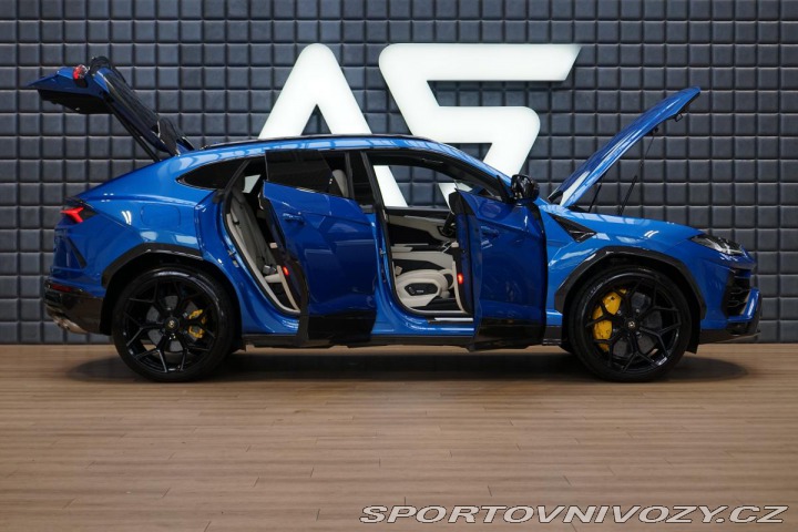 Lamborghini Urus Novitec Carbon Akrapovič 2021