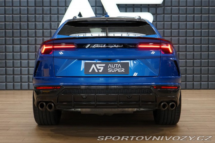 Lamborghini Urus Novitec Carbon Akrapovič 2021