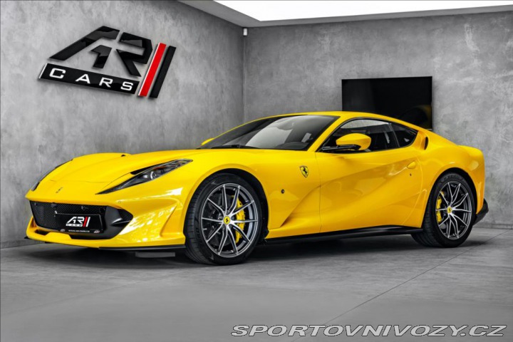Ferrari 812 Superfast V12, lift, car 2020