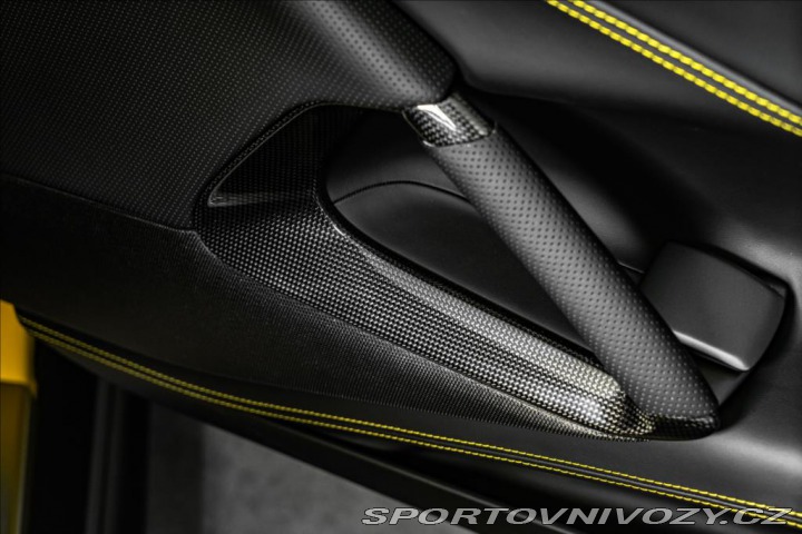 Ferrari 812 Superfast V12, lift, car 2020