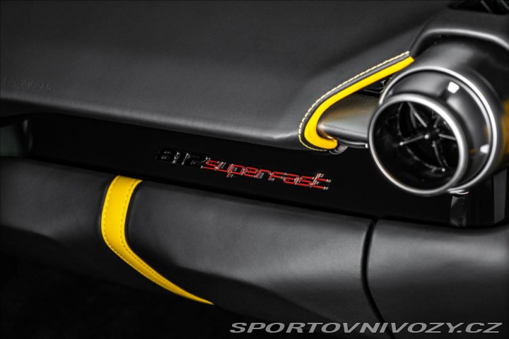 Ferrari 812 Superfast V12, lift, car 2020