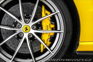 Ferrari 812 Superfast  V12, lift, car 2020