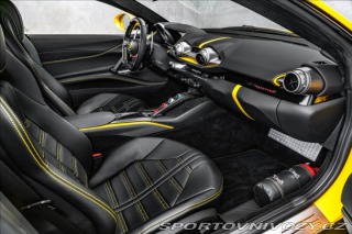 Ferrari 812 Superfast  V12, lift, car 2020