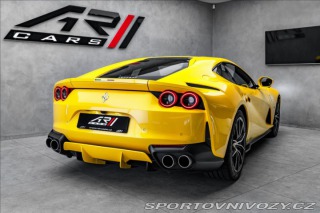 Ferrari 812 Superfast  V12, lift, car 2020