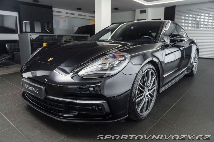 Porsche Panamera 4S/BOSE/Chrono/4zóny/Pano 2018