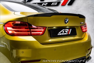 BMW M4 Manuál, Akrapovič, Karbon 2015