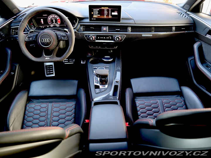Audi RS4 2.9BiTurbo 450PS LED-MATR 2018