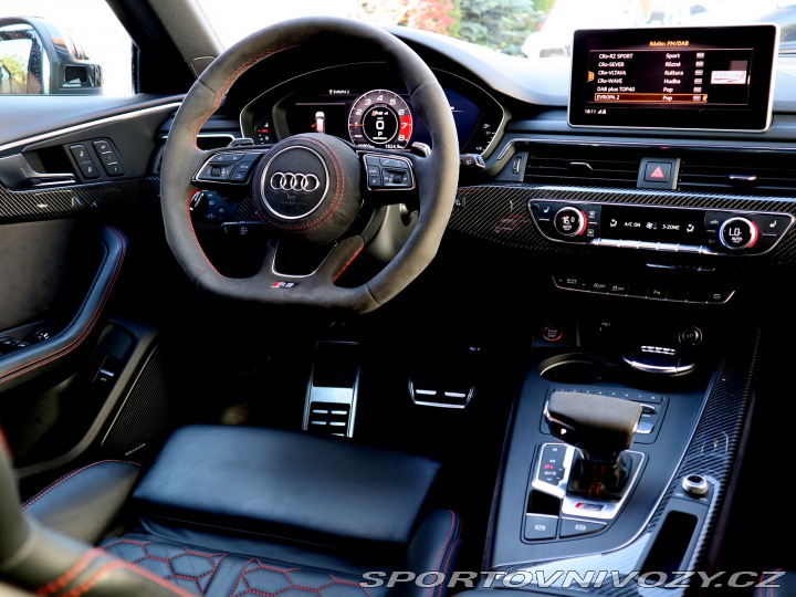 Audi RS4 2.9BiTurbo 450PS LED-MATR 2018