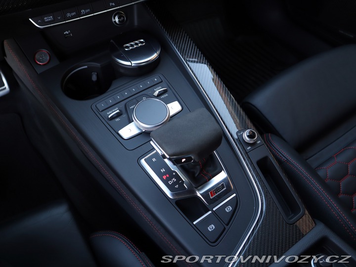Audi RS4 2.9BiTurbo 450PS LED-MATR 2018