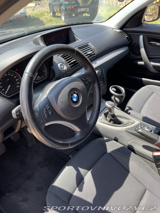 BMW 1 118D 2011