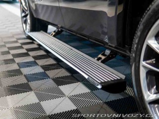 Ostatní značky Ostatní modely Jeep Wagoneer 5.7 Wagoneer V8, HeadUp 2023