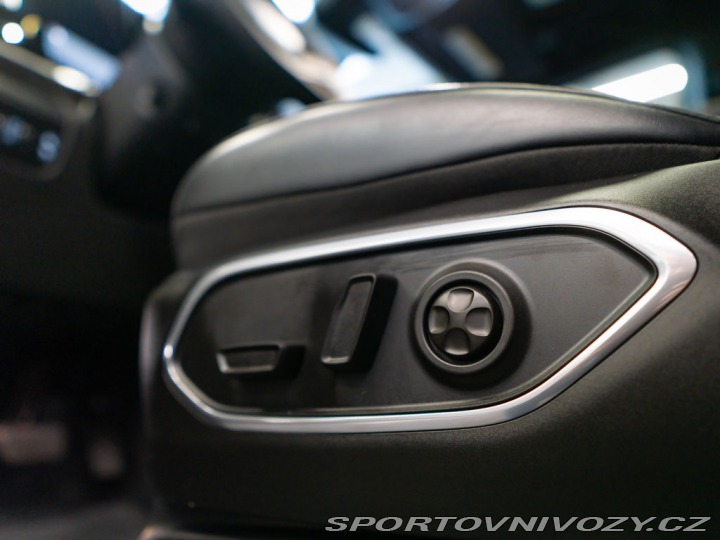 Ostatní značky Ostatní modely Jeep Wagoneer 5.7 V8, HeadUp 2024
