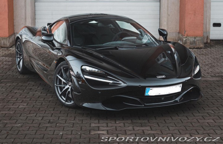 McLaren 720S  2020