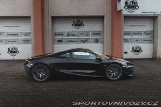 McLaren 720S  2020