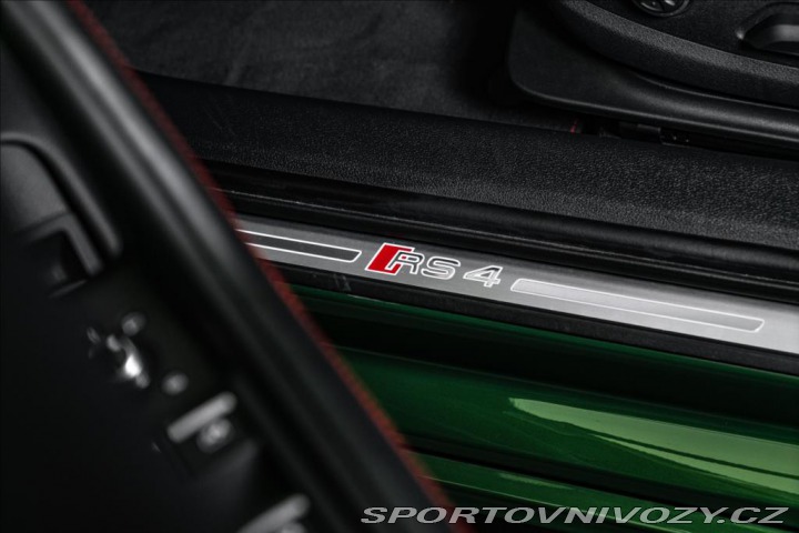 Audi RS4 RS4 TFSI quattro tiptron 2018