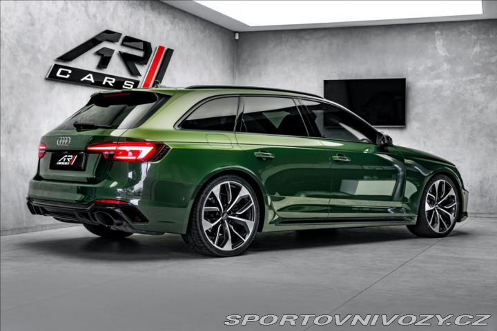 Audi RS4 RS4 TFSI quattro tiptron 2018