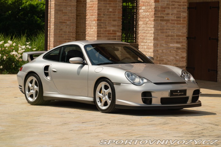 Porsche 911 (996) GT2 2001