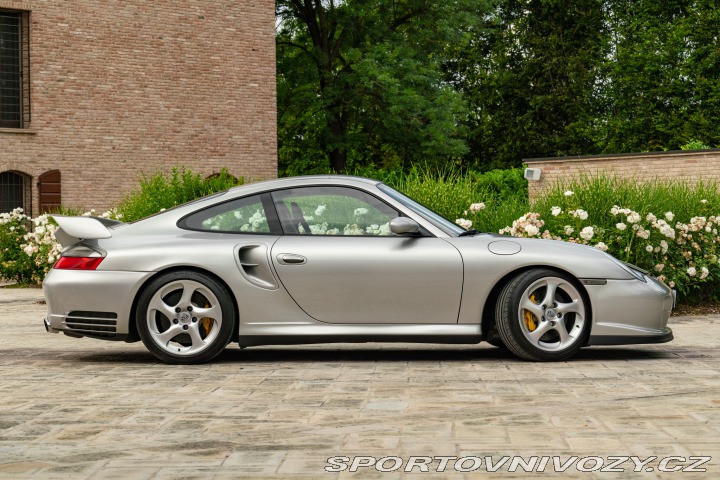 Porsche 911 (996) GT2 2001