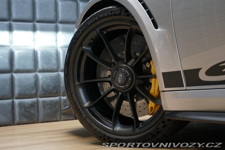 Porsche 911 GT3 RS Weissach PCCB Manu 2018