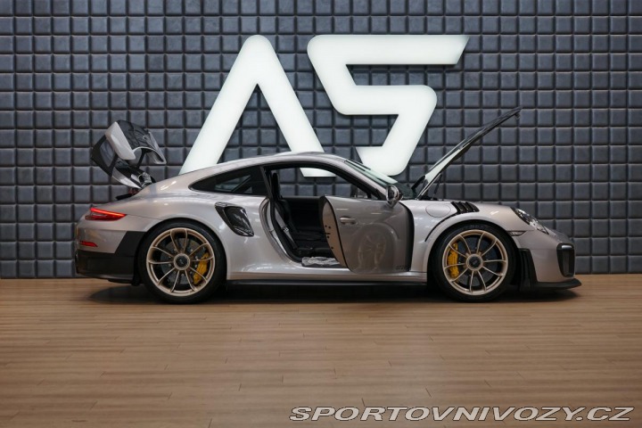 Porsche 911 GT2 RS PCCB PDLS+ Clubspo 2018
