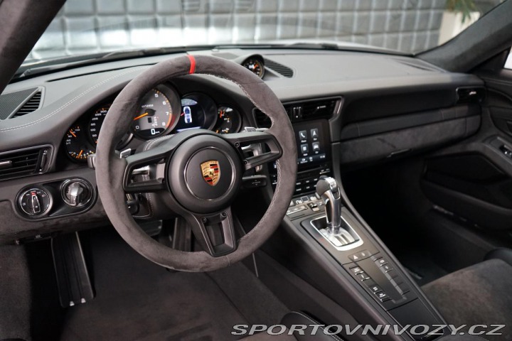 Porsche 911 GT2 RS PCCB PDLS+ Clubspo 2018