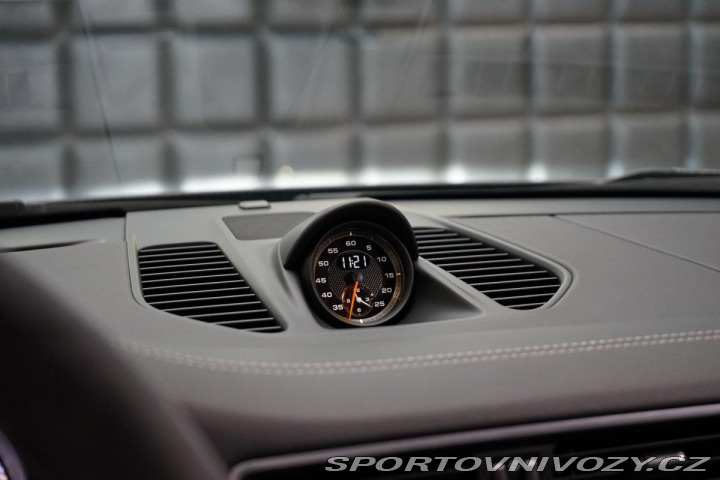 Porsche 911 GT2 RS PCCB PDLS+ Clubspo 2018