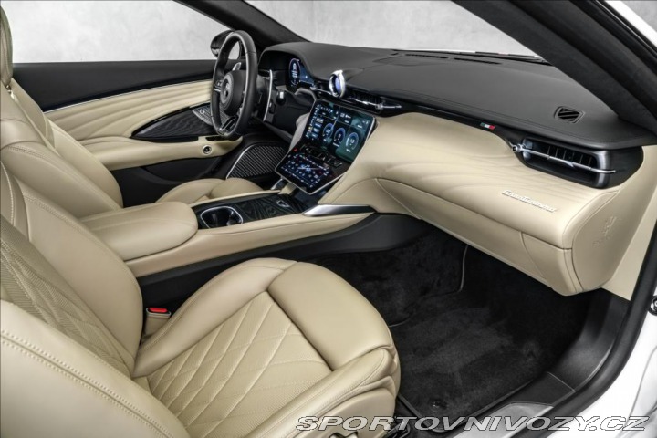 Maserati GranTurismo Modena V6 AWD, Matrix, he 2023