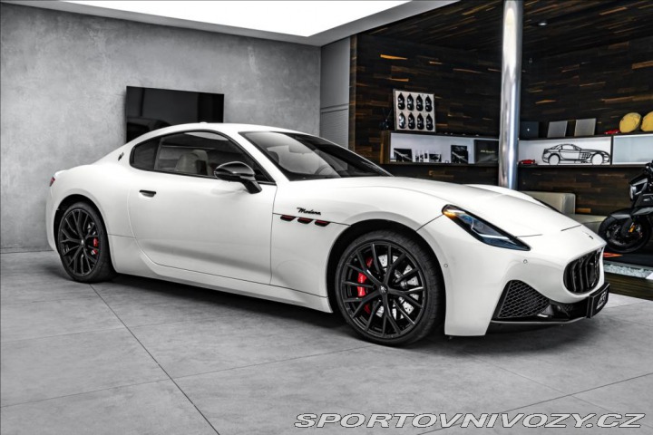 Maserati GranTurismo Modena V6 AWD, Matrix, he 2023