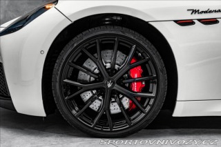 Maserati GranTurismo Modena V6 AWD, Matrix, he 2023