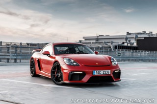 Porsche 718 GT4 2022