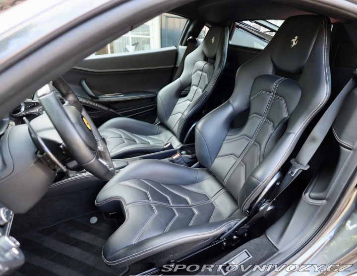 Ferrari 458 Italia, 419KW, AT, TOP! 2013