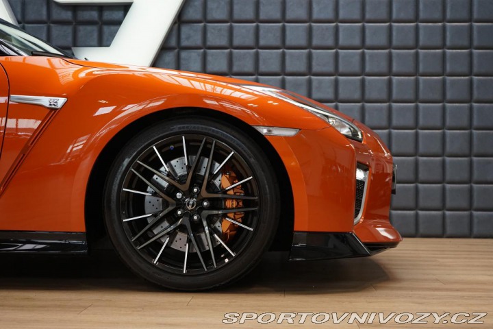 Nissan GT-R 419kW Recaro Bose CarPlay 2020
