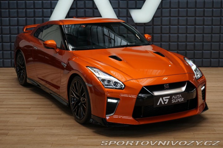 Nissan GT-R 419kW Recaro Bose CarPlay 2020