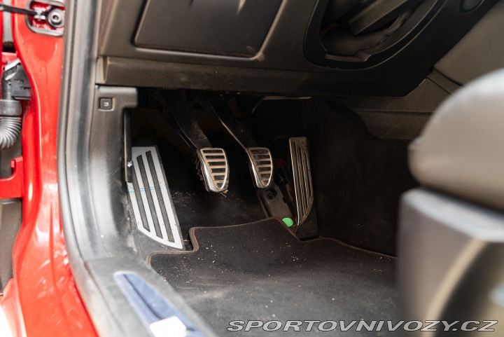 Alfa Romeo Giulia QUADRIFOGLIO MANUAL 2018