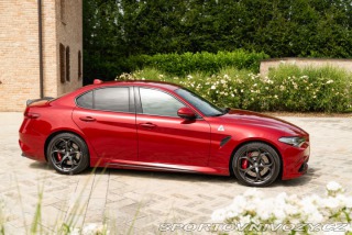 Alfa Romeo Giulia QUADRIFOGLIO MANUAL 2018