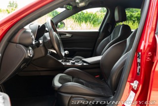 Alfa Romeo Giulia QUADRIFOGLIO MANUAL 2018