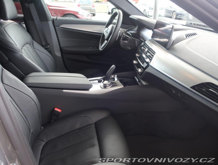 BMW 5 530e xDrive Touring M Spo 2022