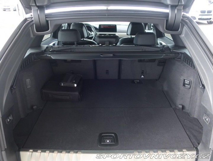 BMW 5 530e xDrive Touring M Spo 2022