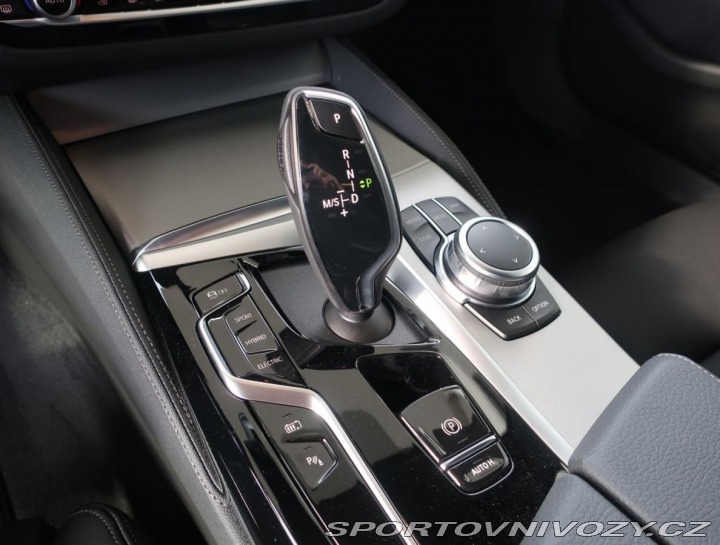BMW 5 530e xDrive Touring M Spo 2022