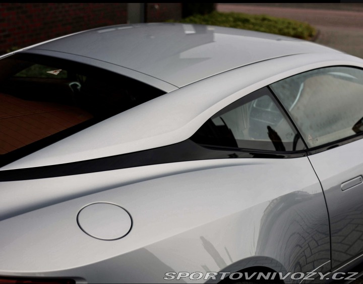Aston Martin DB11 4.0 V8 2019