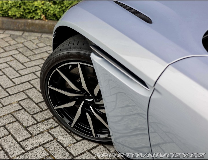 Aston Martin DB11 4.0 V8 2019